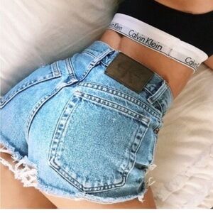 Calvin Klein Vintage 90s Y2K Light Denim Jean Shorts 6